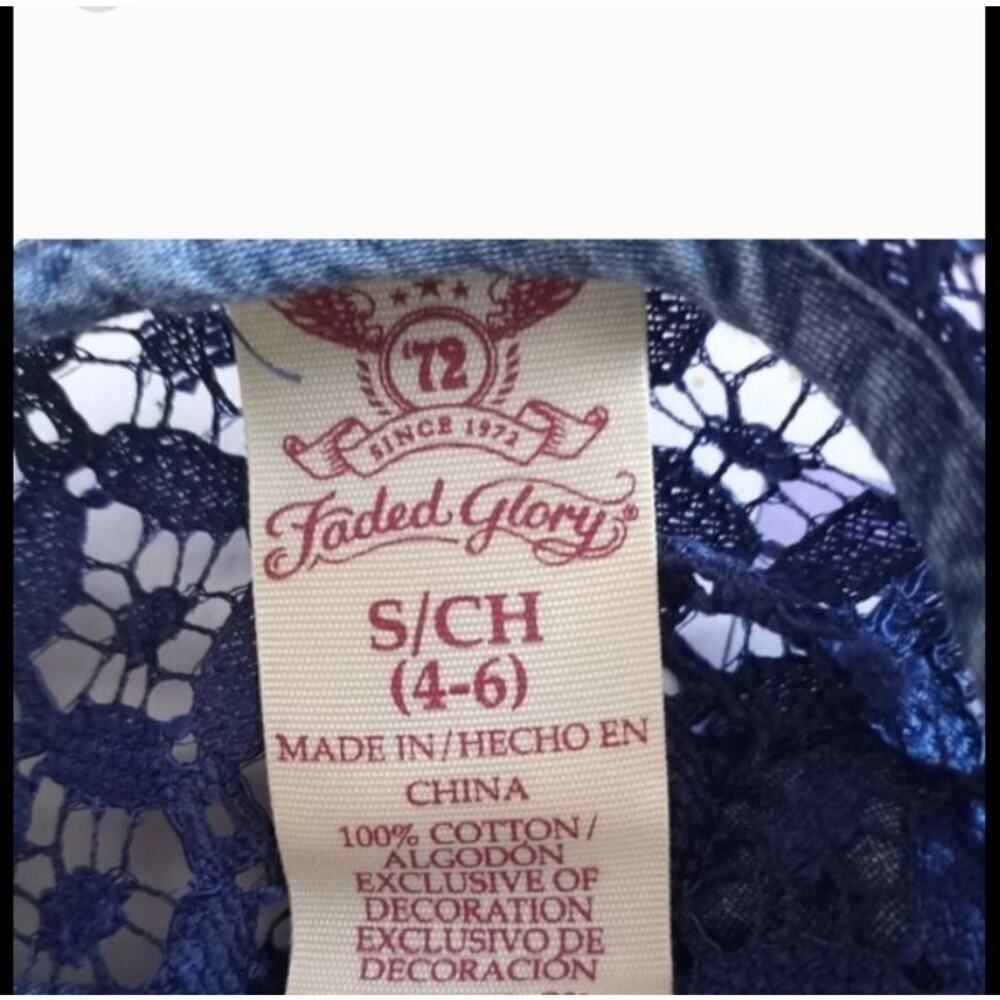 FADDED GLORY DENIM BLUE LACE UP PEASANT  TOP SZ.S EUC. - Picture 6 of 7